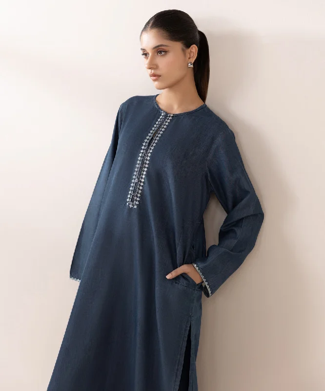 Embroidered Denim Shirt-- Fitted T-Shirt Seamless Stretchy