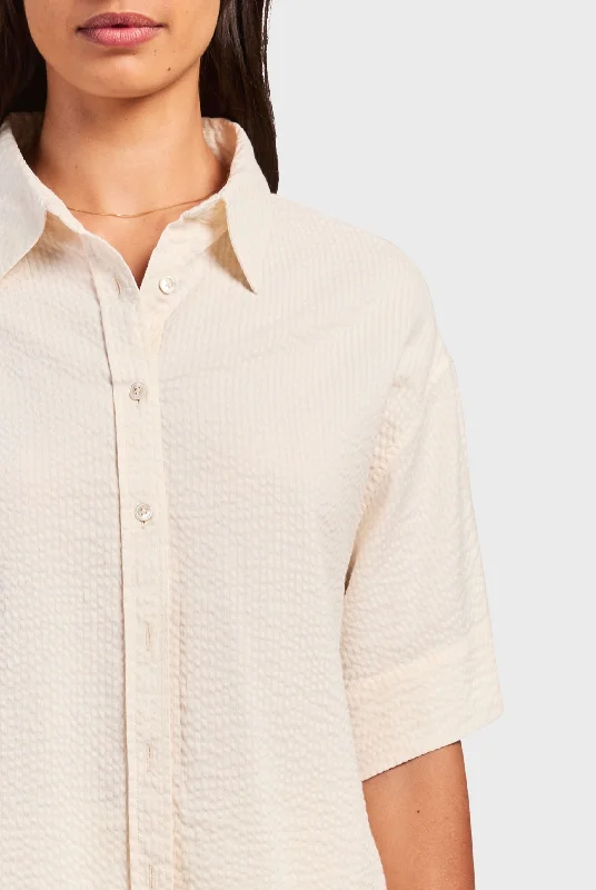 Darby Short Sleeve Shirt-- Seamless Knitted Crochet