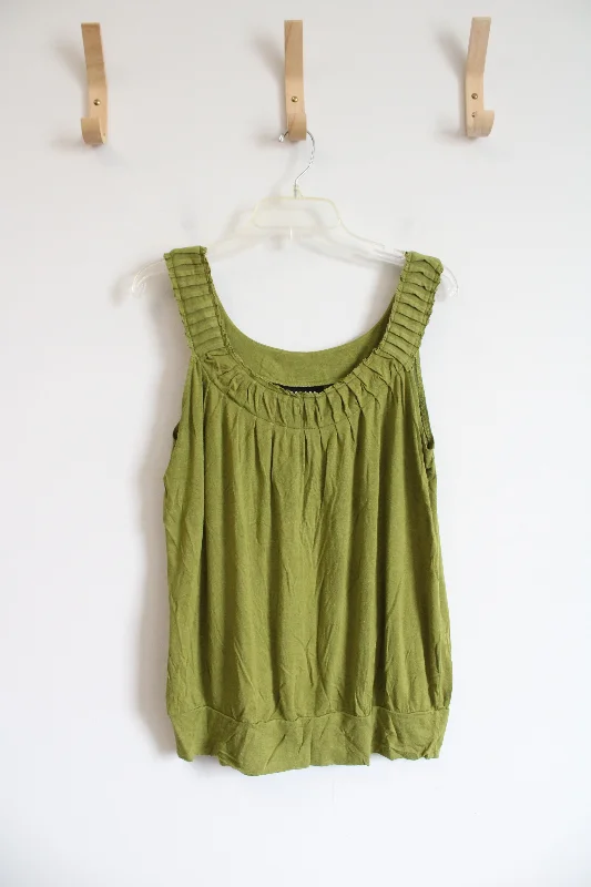 Axcess Green Pleated Neckline Tank Top | M stylish tank top
