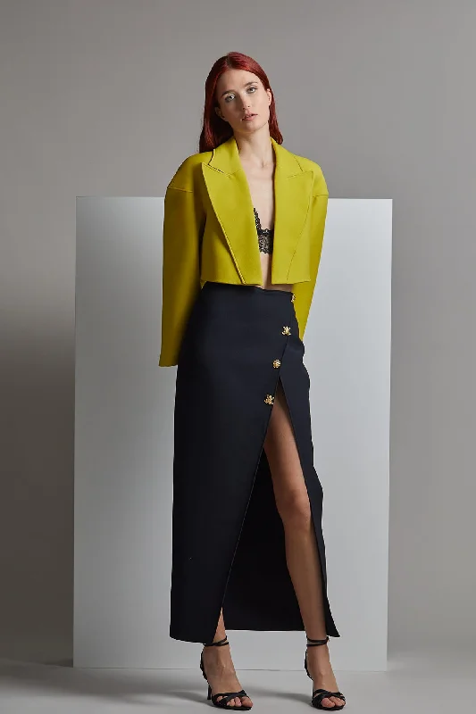 Short jacket with high slit skirt Zippered Front Buttoned Front Snap Front