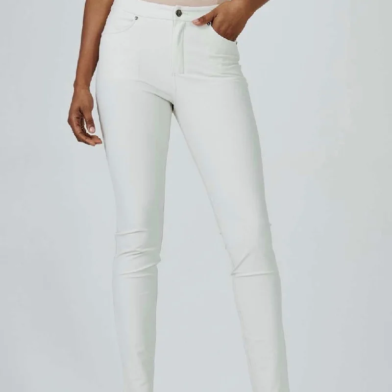 7Diamonds Infinity Straight Leg Pant Soft White Comfy High-Waist Jeans