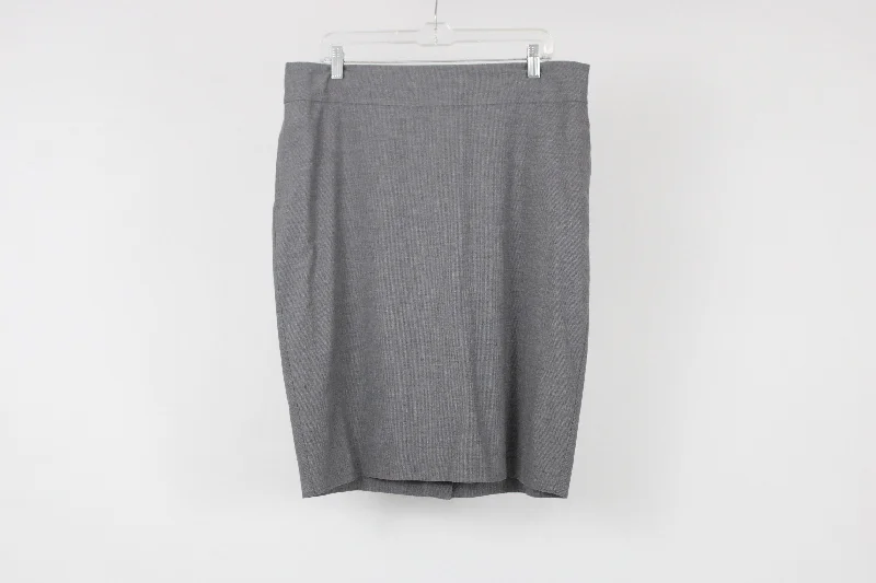 Old Navy Stretch Gray Pinstripe Skirt | 14 denim skirt classic
